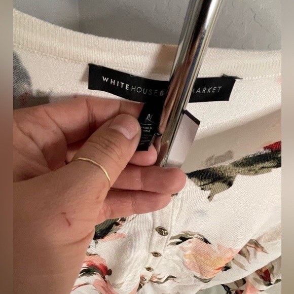 White House Black Market cardigan - Picture 3 of 3